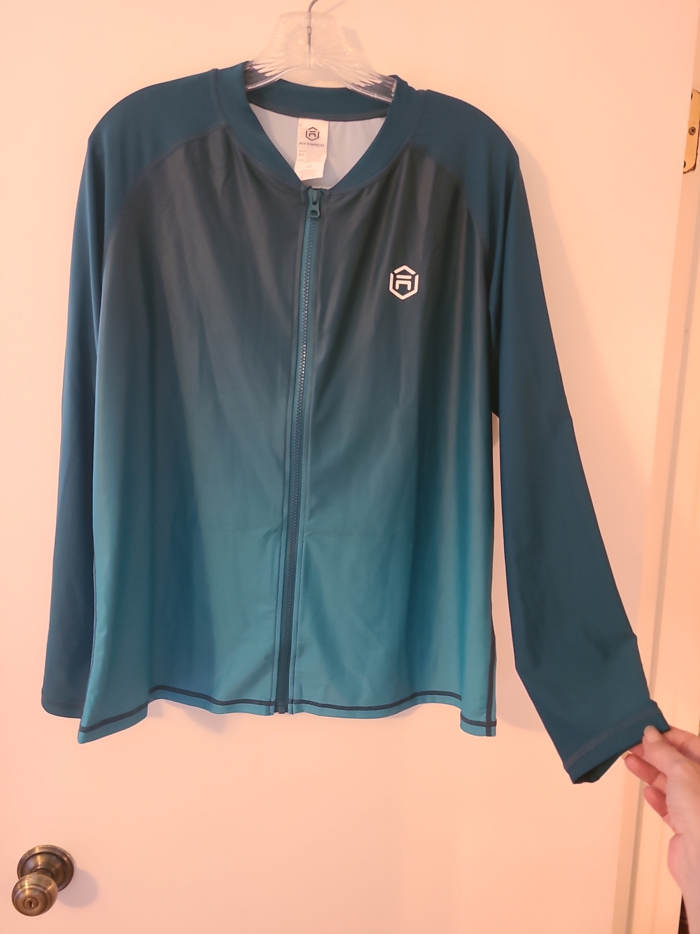 Attraco Women's Long Sleeve Gradient Rash Guard Blue Teal Zip Front EUC